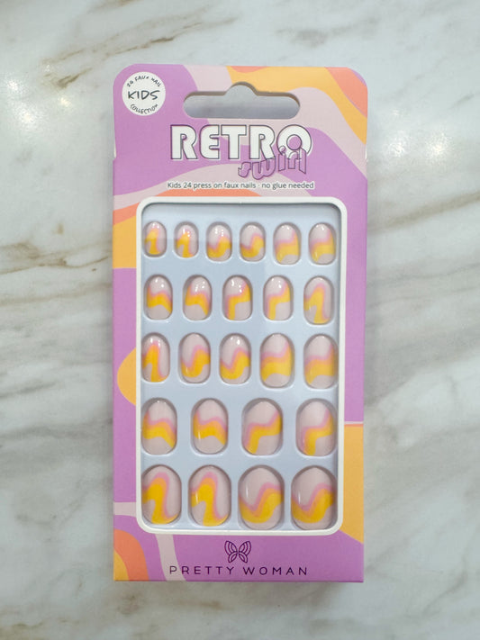 Retro Swirl Artificial Nails
