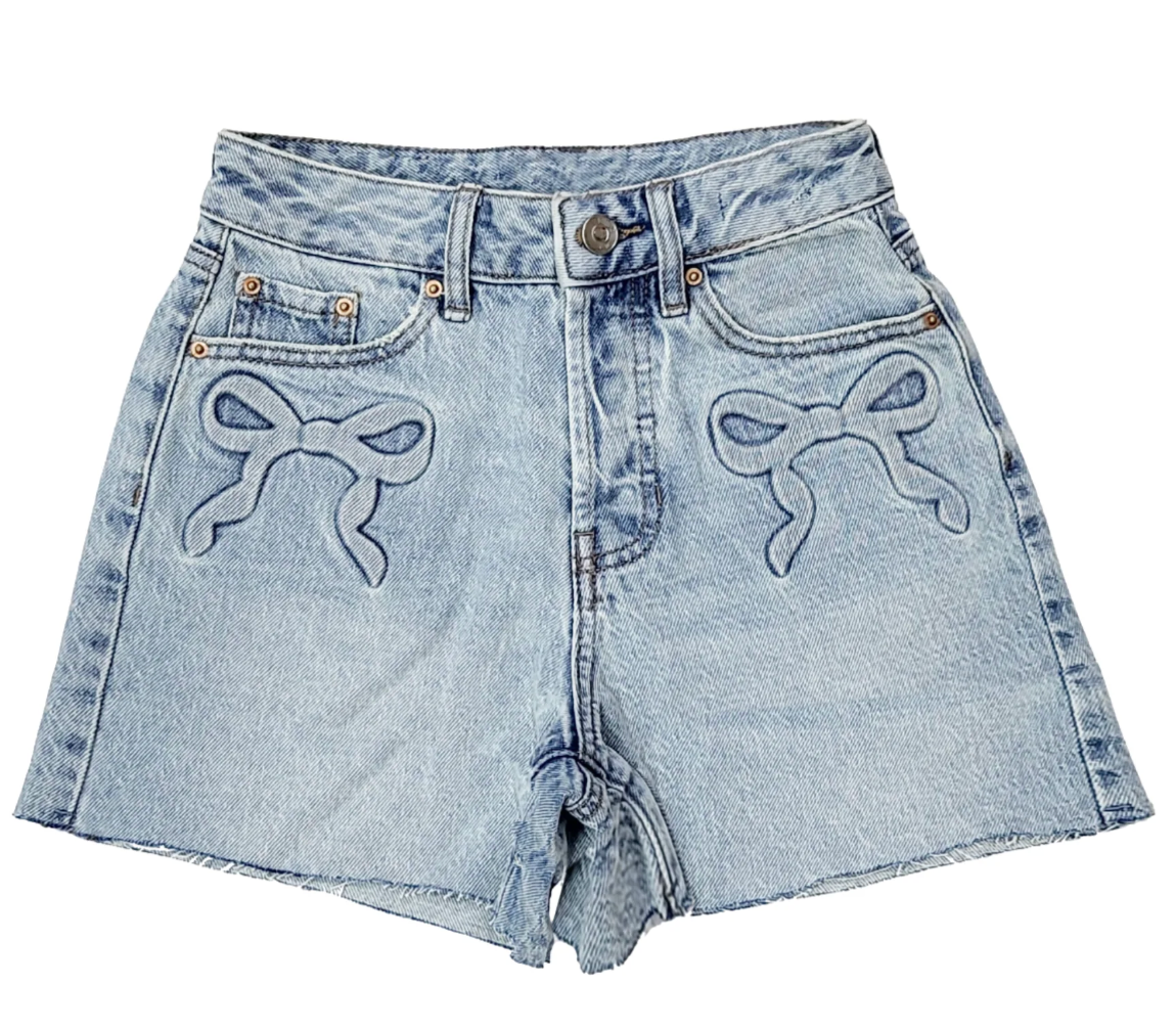 Raised bow fray hem short